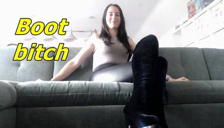 My little boot bitch (WMV)