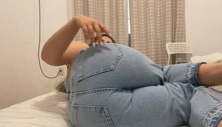 Farting in my new tight blue jeans
