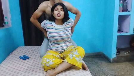 Adorable girl XXX Soniya with irresistible curves and seductive nails