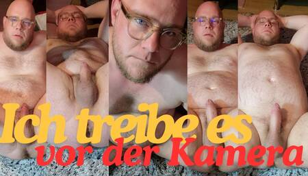 Horny as fuck! Cri33y treibt es hemmungslos vor der Kamera