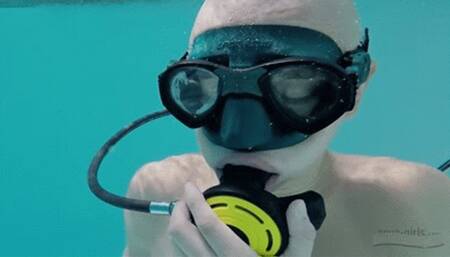 327 - Scuba Lovers (720p)