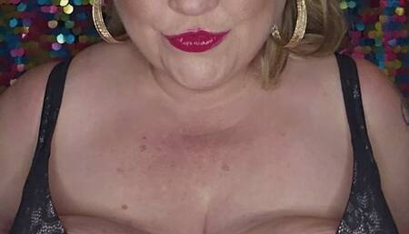 BBW SIenna SloMo Titty Shake