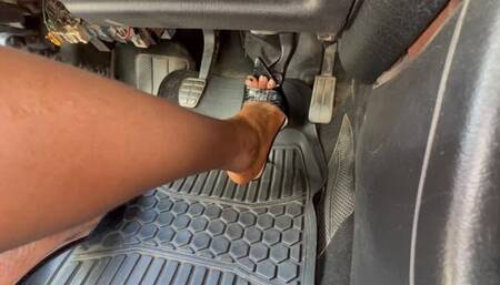 CRANKING AND TRYING MY LUCK IN MY BLACK OPEN TOE MULES