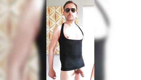 Horny daddy Flavio Piccioni poses for the camera until the cum drips from his mushroomhead