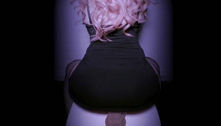 I Ride My Favorite Cock Toy Again