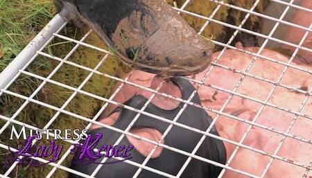Mistress Lady Renee - Muddy boots pit - mp4