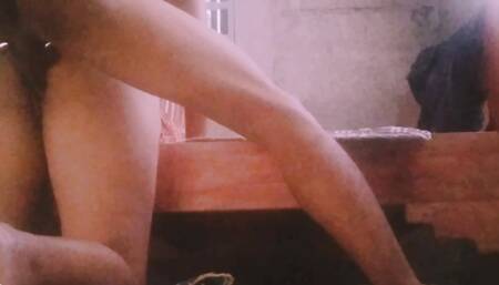 Kantutan ng magkapitbahay sa bakanteng kubo