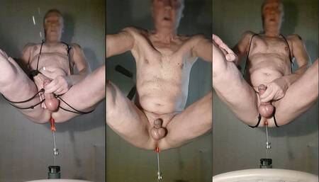 Exhibitionist bondage machine-fuck assfuck slowmotion cumshot