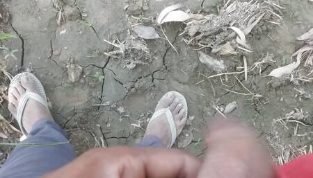 Indian's cock pulled out and lost