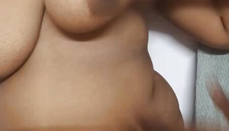 Big boobs aunty hot nipple sucking