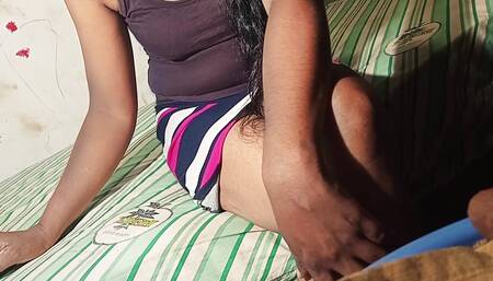 Sri Lankan Wife Fingering her Pussy with live call