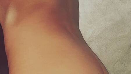 My Young Webcam Show Naked Playing with My Body the Light Reflects on My Back