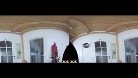 Blonde Chick Cums Loud