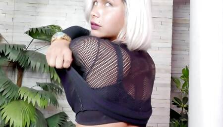 Trans Beauty Bruna Sayuri Takes a Machine Dildo in Her Fine Ass