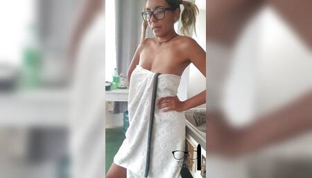 Stepmother masturbates in front of her stepson - Tatty Rios