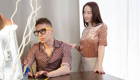 Gorgeous office fuck with a long-legged brunette Sia Florence