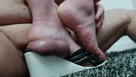 Inshoe Ball crushing, Ball grinding, Full weight Ball standing, with Geanina / Calcat pe coaie