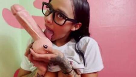 Sucking the cum off and nipple play ! FOLLOW MY INSTAGRAM AND TWITTER @manghoekitty  ¡link in bio!