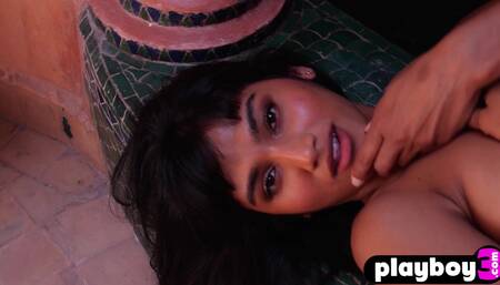 Sexy all natural MILF exposed hot body