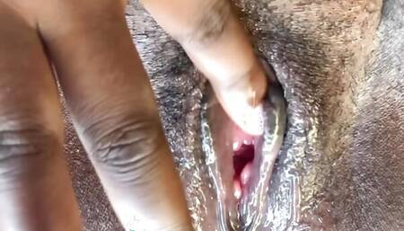 Juicyfatpussy1 mastubating for her boyfriend with her amazing clit