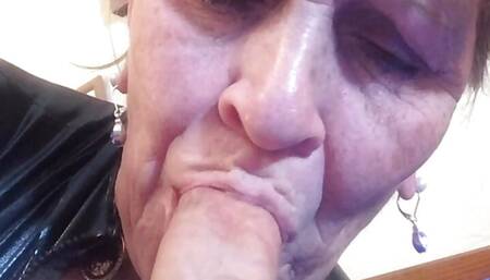 Catgranny Sucks Off Superman 06062021 CAMS35M