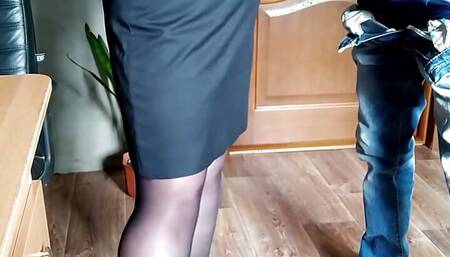 My mother-in-law made me cum on pantyhose on her ass after a long period of abstinence