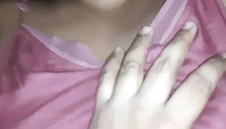 Desi village bhabhi tight clean shaved pussy fucked