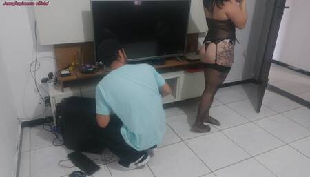 Housewife complains to the technician that her husband didn't notice her new lingerie. She puts it on and asks the technician fo