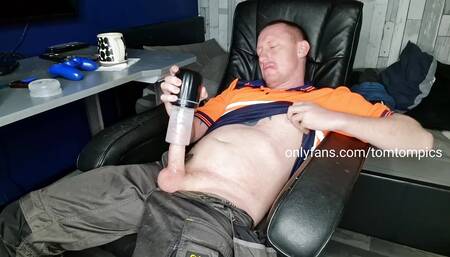 Fucking my new fleshlight toy