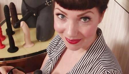 Aunt Svetik fucks her ass.I'm in the city of sin and vice.