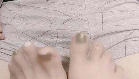 Asian close-up pantyhose footjob series 11