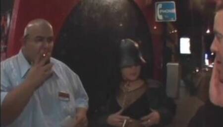 Daisy Dukes sucking on dick in hotel