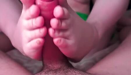 First Time Footjob Cumshot Bare Feet, Toes, Soles POV Foot Worship