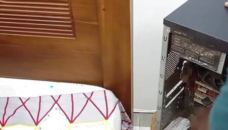 Computer Repaired and no money to pay. She paid using her pussy