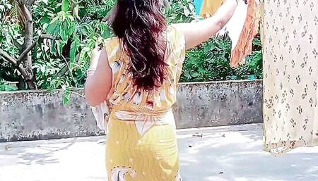 Desi Indian 18+ Girl Suhana's very 1st live Suhaagrat on cam ( Hindi Audio )