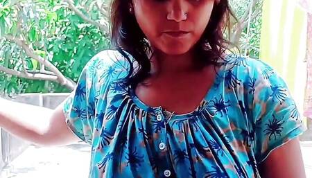 Desi Indian Bhabhi Gets Fucked By AC Mechanic