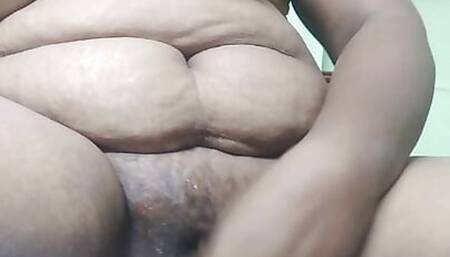Tamil aunty self sex in yellow wears
