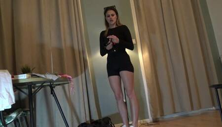 Side piece's tight dress scene by Leons TV