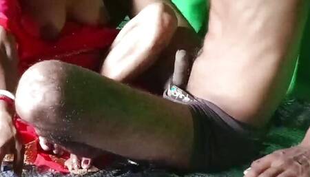 Indian housewife homemade sex red sharee