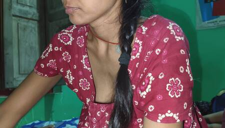 My didi rode my friend's cock in front of me, first friend's cock sucked, then sitting on my friend's cock, picking up the ass and enjoying didi