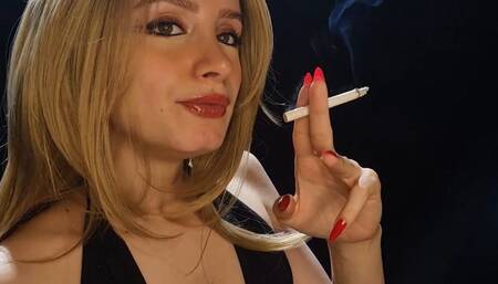 Smoking 2 All White Filters one after the other, because you like to see me chain smoke ;) Muaa xx