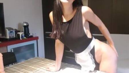 JOI voy a sacar hasta la última gota de tu leche. Tendremos un rico desayuno.