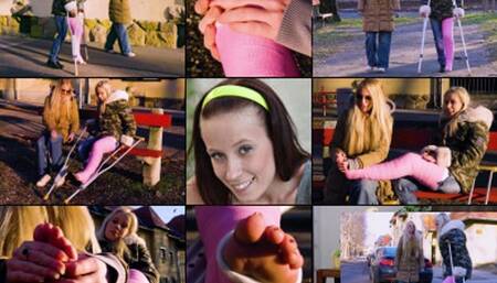 Minnie LLC Crutching Toe Deep in Leaves (in HD 1920X1080)