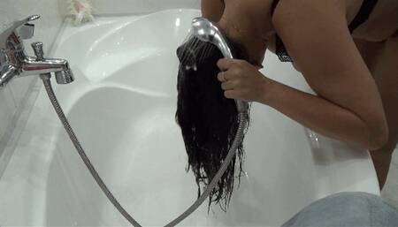 HAIR WASHING (br)