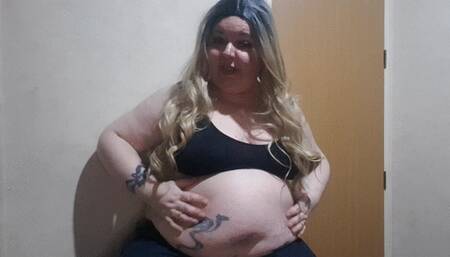 Stuffing Bacon Sandwiches And Coke Into My Greedy, Growing Gut!