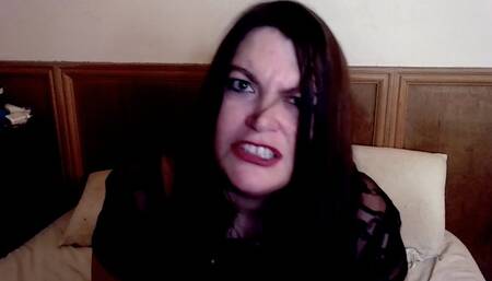 Tu n'es pas une femme, tu es un mec en jupe ! Sissy humiliation