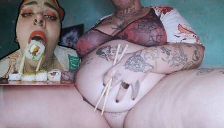 I get excited eating sushi/belly play ( TRANSLATED ENG )