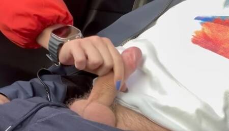 Stranger girl did handjob in the car until cum