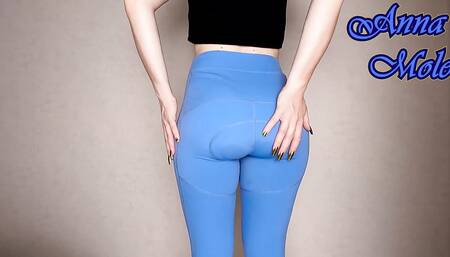 Leggings PAWG in Sports Pants, Puts Her Ass