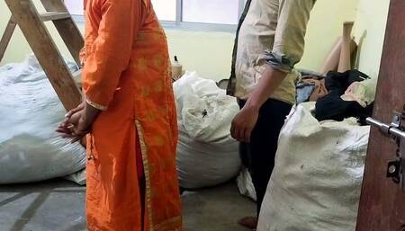 Desi Bhabhi Fucked the Plumber and Got the Work Done for Free
